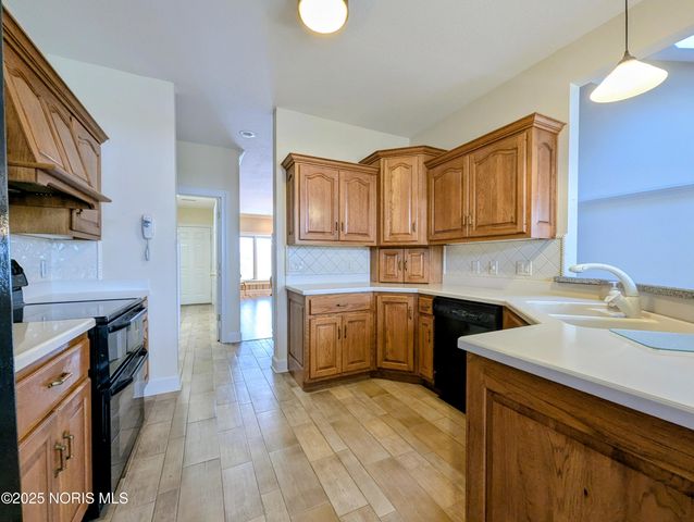 301 N Pointe Drive, Archbold, OH 43502