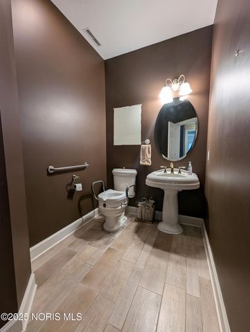 301 N Pointe Drive, Archbold, OH 43502