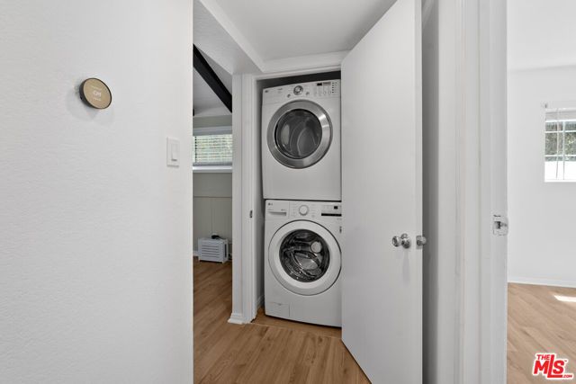 5541 Fallbrook Avenue, Woodland Hills (los Angeles), CA 91367