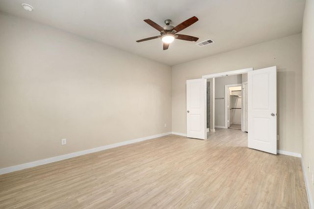 1203 Lancer Leap Drive, Alvin, TX 77511