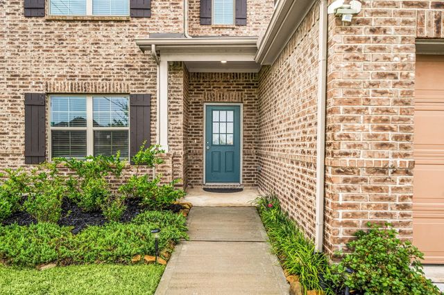 1203 Lancer Leap Drive, Alvin, TX 77511