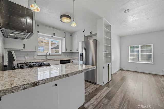 & 238 W 22nd, Merced, CA 95340