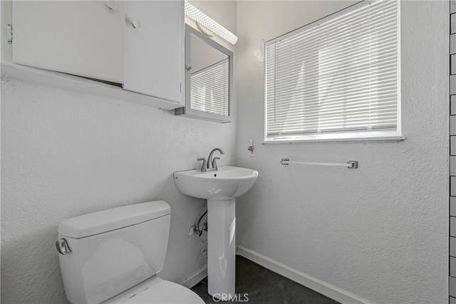 & 238 W 22nd, Merced, CA 95340