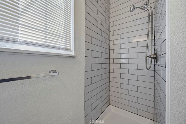 & 238 W 22nd, Merced, CA 95340