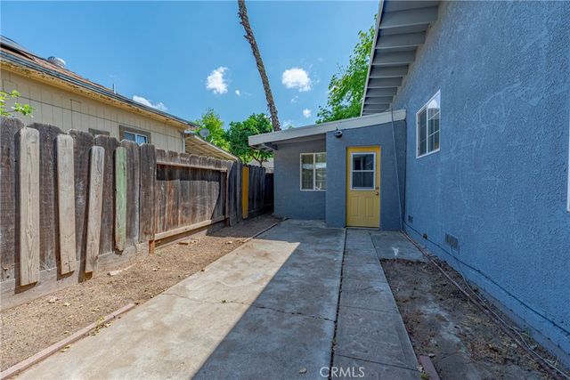& 238 W 22nd, Merced, CA 95340