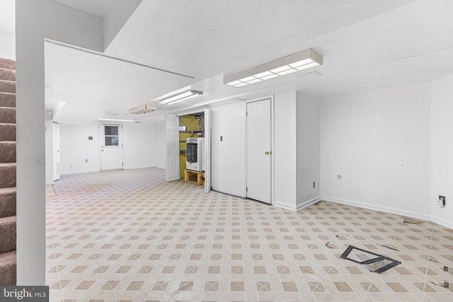 3428 OAK LN, Brookhaven, PA 19015