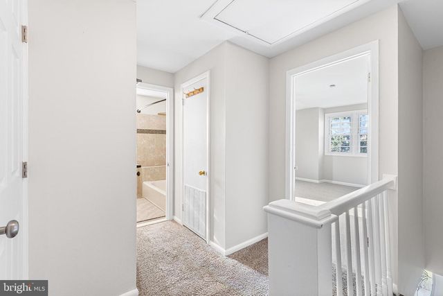 3428 OAK LN, Brookhaven, PA 19015