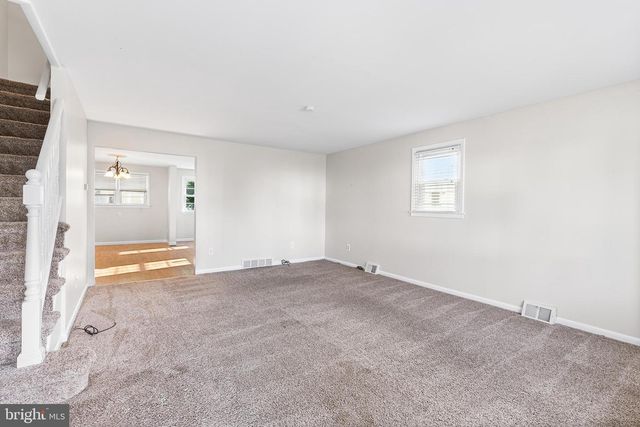 3428 OAK LN, Brookhaven, PA 19015