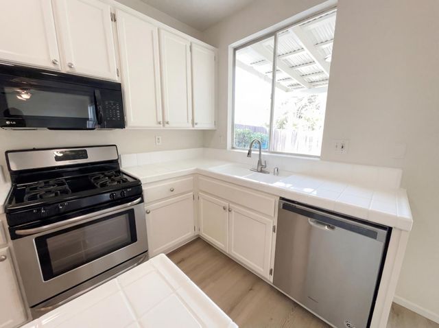 2262 Railway Cir, Gold River, CA 95670