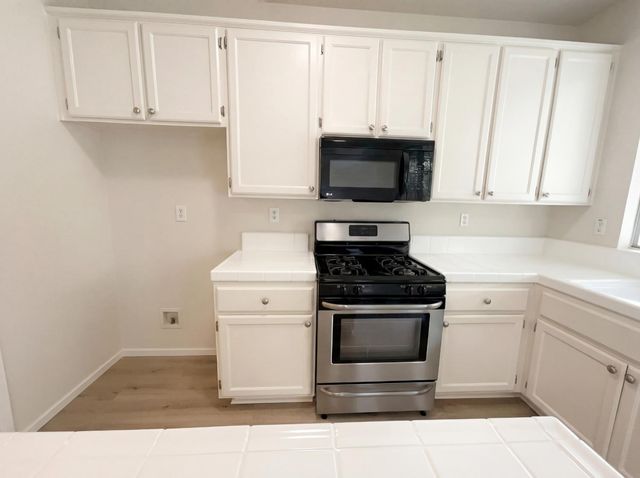 2262 Railway Cir, Gold River, CA 95670