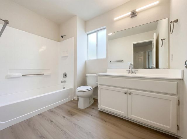 2262 Railway Cir, Gold River, CA 95670