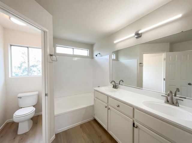 2262 Railway Cir, Gold River, CA 95670