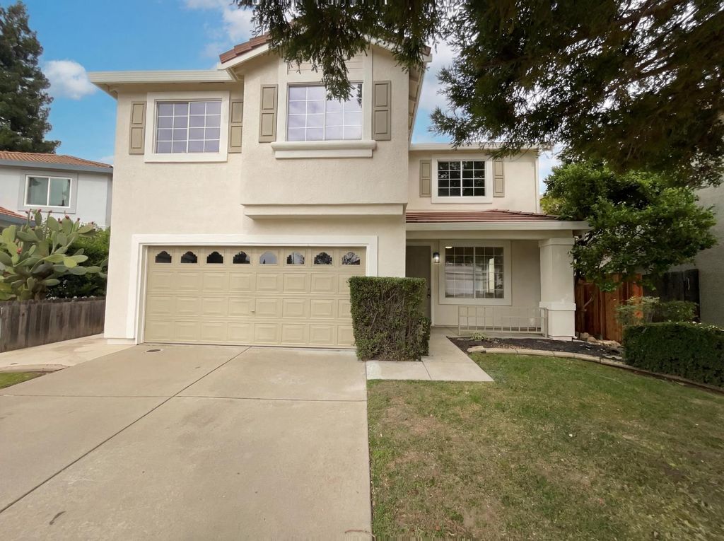 2262 Railway Cir, Gold River, CA 95670