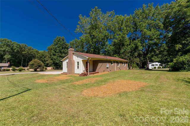 151 Old Gregory Lane, Lancaster, SC 29720