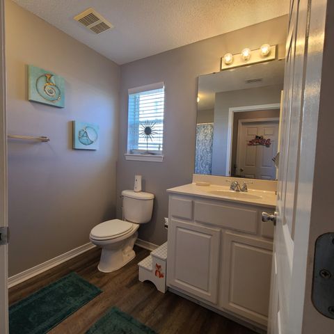 8436 Gulf Boulevard UNIT 714, Navarre, FL 32566