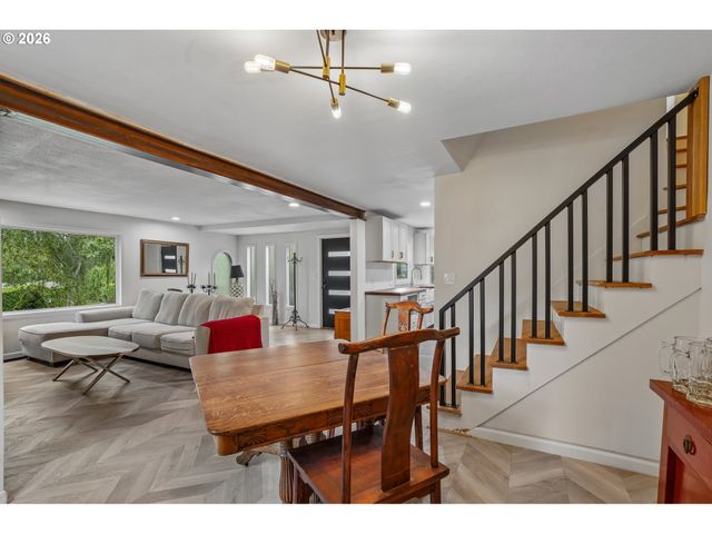 5625 Se OETKIN Rd, Milwaukie, OR 97267
