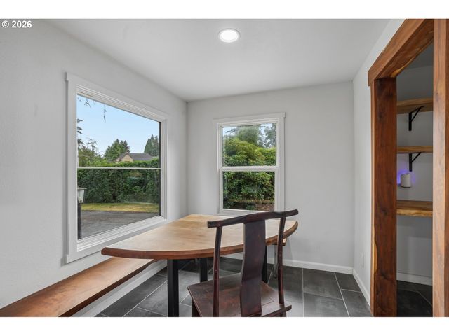 5625 Se OETKIN Rd, Milwaukie, OR 97267