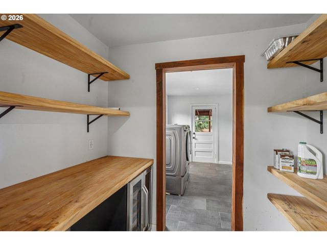 5625 Se OETKIN Rd, Milwaukie, OR 97267
