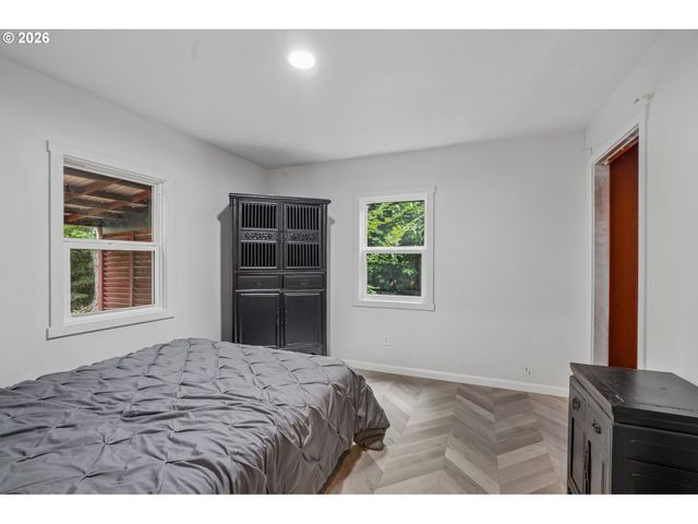 5625 Se OETKIN Rd, Milwaukie, OR 97267