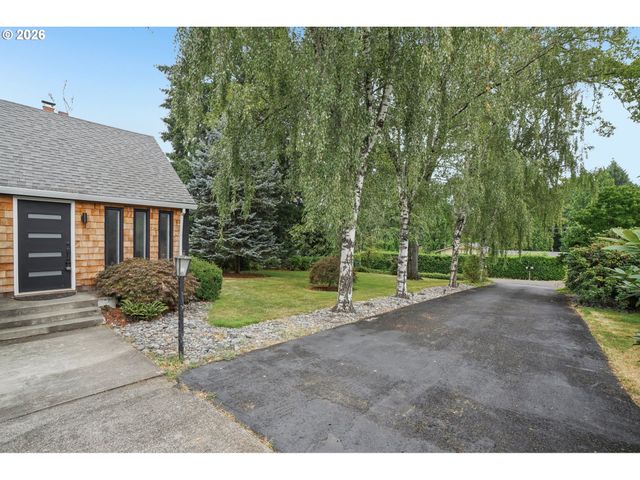 5625 Se OETKIN Rd, Milwaukie, OR 97267