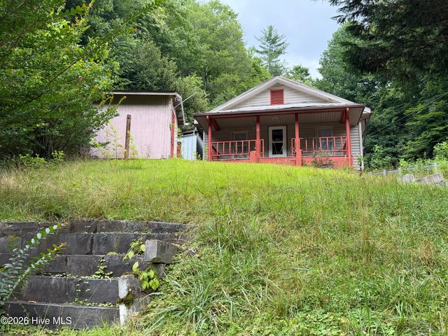 6686 Nc Highway 141, Marble, NC 28905