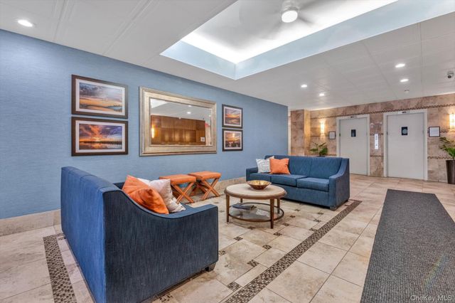 55 Monroe Boulevard 5R, Long Beach, NY 11561