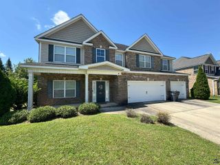 204 Black Hawke Lane, Kathleen, GA 31047