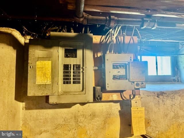 135 LOWER ST, Mahanoy City, PA 17948