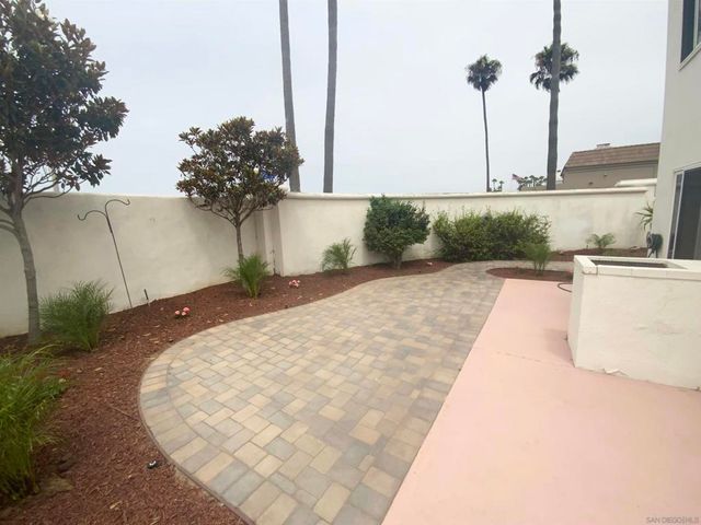 44 Half Moon Bnd, Coronado, CA 92118