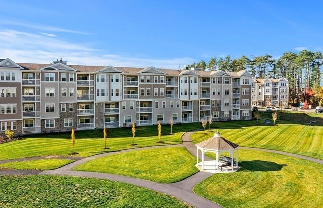 320 Martins Landing 501, North Reading, MA 01864