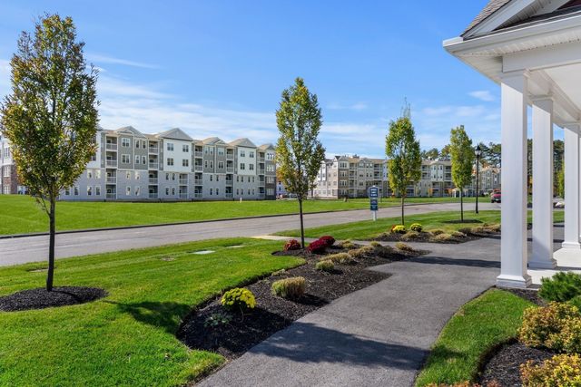 320 Martins Landing 501, North Reading, MA 01864