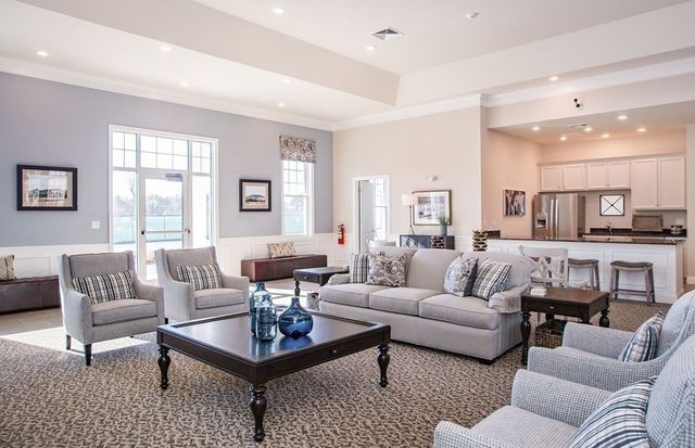 320 Martins Landing 501, North Reading, MA 01864