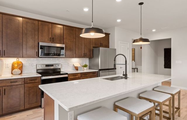 320 Martins Landing 501, North Reading, MA 01864