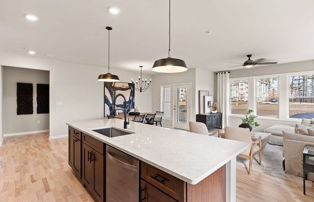 320 Martins Landing 501, North Reading, MA 01864