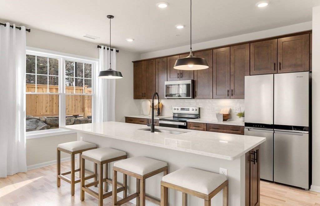 320 Martins Landing 501, North Reading, MA 01864