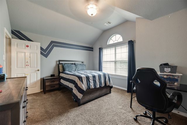 1521 Mountain Laurel Lane, Desoto, TX 75115
