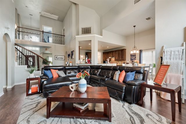 1521 Mountain Laurel Lane, Desoto, TX 75115