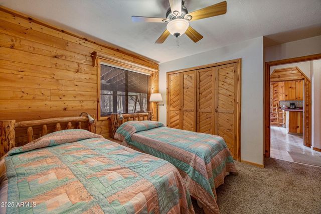 2240 ROUNDABOUT Way, Overgaard, AZ 85933