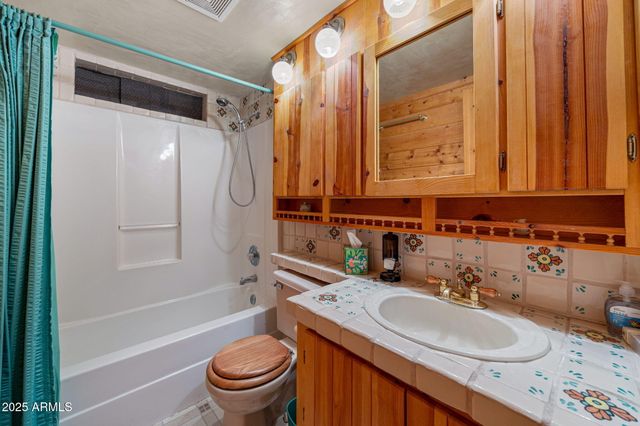 2240 ROUNDABOUT Way, Overgaard, AZ 85933