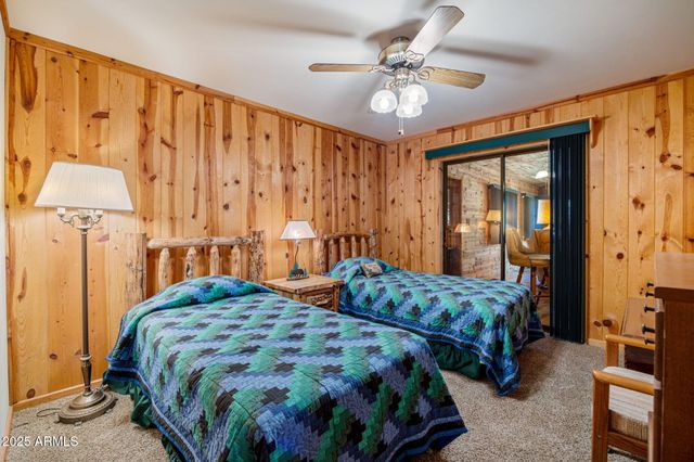 2240 ROUNDABOUT Way, Overgaard, AZ 85933