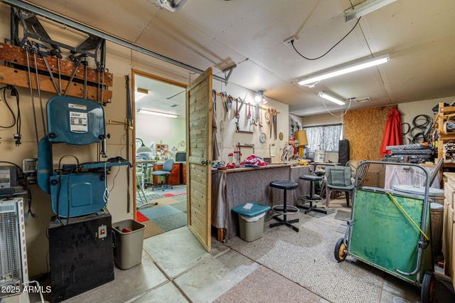 2240 ROUNDABOUT Way, Overgaard, AZ 85933