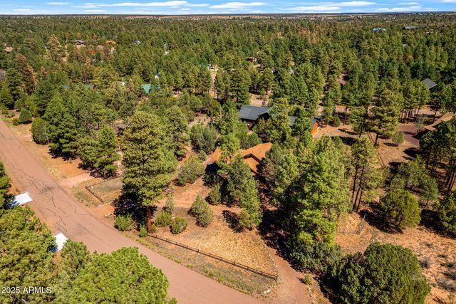 2240 ROUNDABOUT Way, Overgaard, AZ 85933