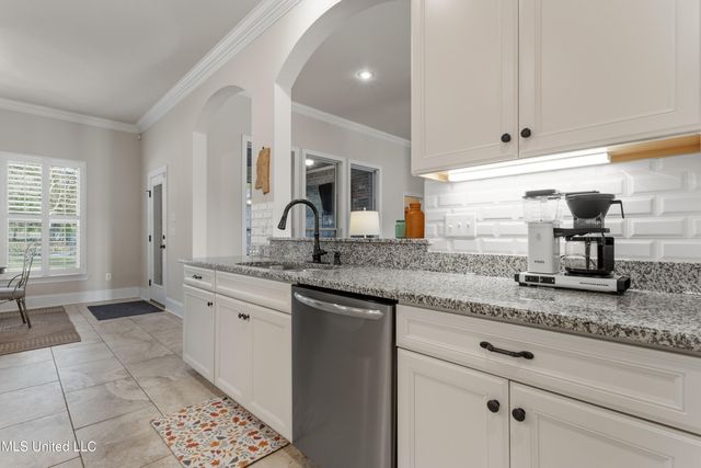 7634 Crescent Way Drive, Pass Christian, MS 39571