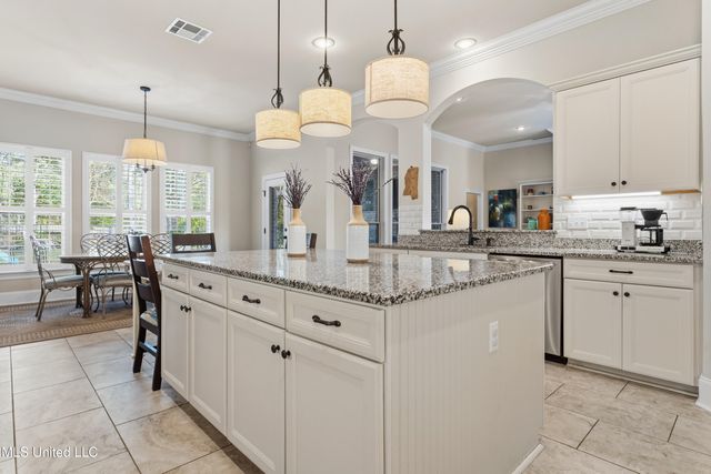 7634 Crescent Way Drive, Pass Christian, MS 39571