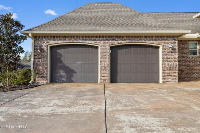7634 Crescent Way Drive, Pass Christian, MS 39571