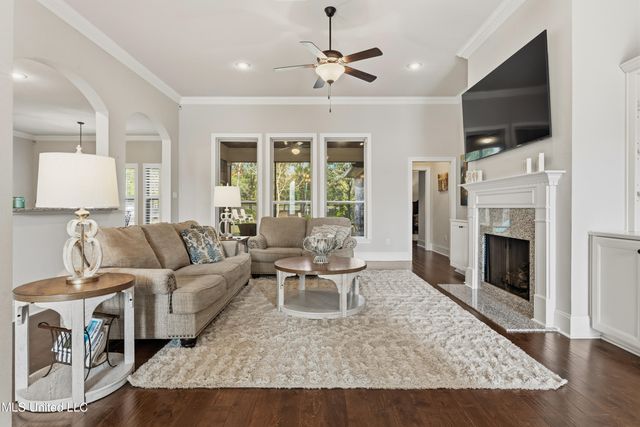 7634 Crescent Way Drive, Pass Christian, MS 39571