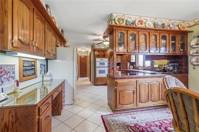 34301 E State Route 2 Highway, Harrisonville, MO 64701