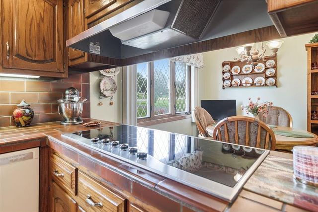 34301 E State Route 2 Highway, Harrisonville, MO 64701