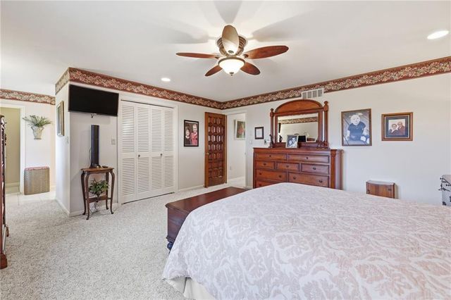 34301 E State Route 2 Highway, Harrisonville, MO 64701