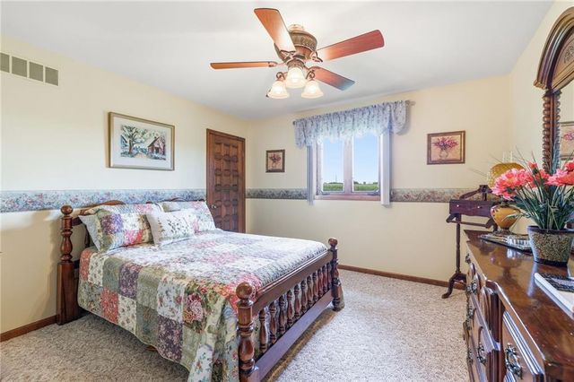 34301 E State Route 2 Highway, Harrisonville, MO 64701